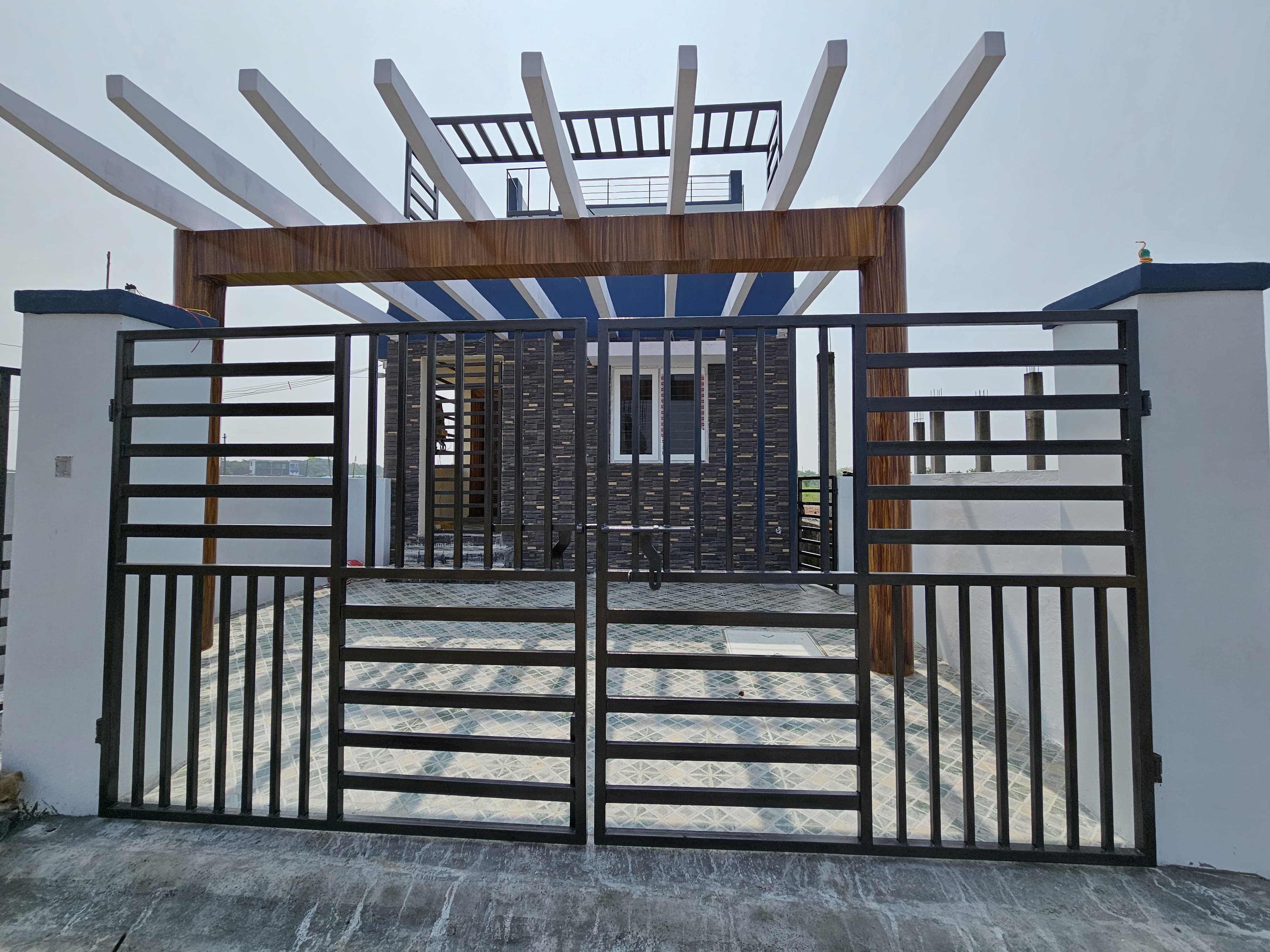 3BHK Villa Front Entrance with Modern Gate